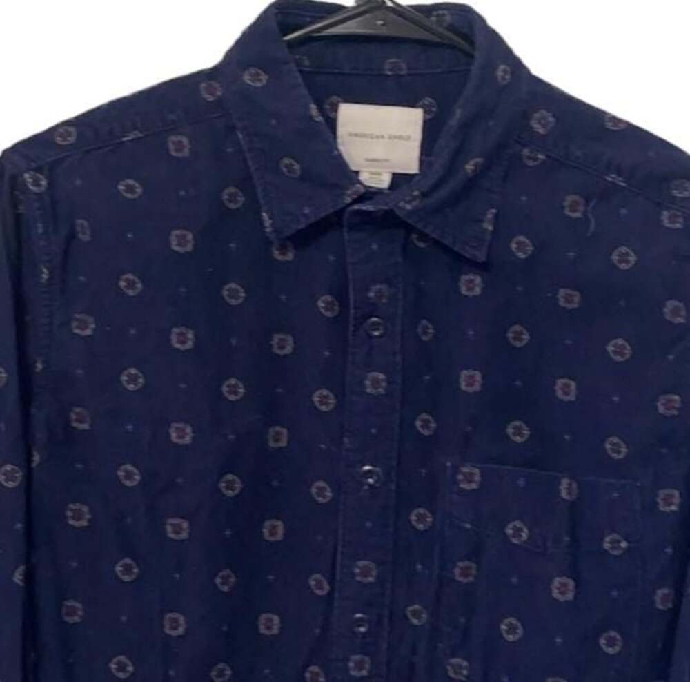 American Eagle Classic Fit Corduroy Button Down Shirt Size S